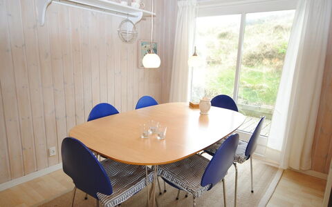 Elmeri - from the Sea: Meubilair, Flooring, Interieur Ontwerp, Hout, Verdieping, Tafel, Verlichting, Stoel, Keuken En Eettafel, Eetkamer