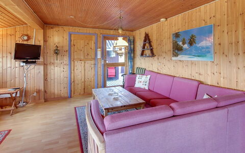 Soeren - from the Sea: Hout, Plafond, Meubilair, Kamer, Beits, Hardwood, Stoel, Woonkamer, Blokhut, Timmerhout