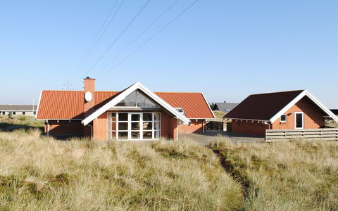 Drusilla - 800M from the Sea