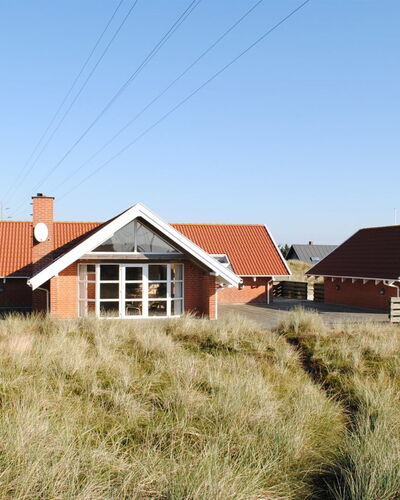 Drusilla - 800M from the Sea