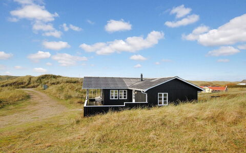 Katha - from the Sea: Struik, Stedelijk Ontwerp, Groundcover, Steen, Appartement, Landgoed, Metselwerk, Balkon, Landscaping