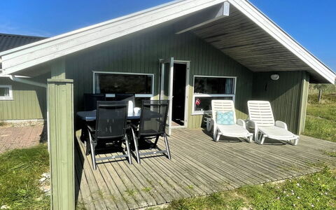 Juha - from the Sea: Hout, Dak, Huis, Huis, Architectuur, Siding, Land Lot, Verblijf, Schuur, Garden Gebouwen