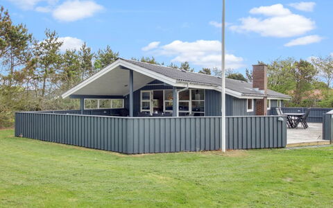 Everd - 500M to the Fjord: Dak, Huis, Huis, Verblijf, Siding, Landgoed, Oprit, Garden Gebouwen, Werf, Schuur