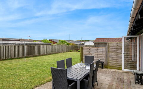 Agne - 400M from the Sea: Dak, Land Lot, Verblijf, Huis, Landelijk Gebied, Schuur, Siding, Garden Gebouwen, Blokhut, Hut