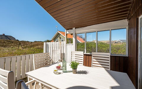 Brigit - 200M from the Sea: Hout, Huis, Verblijf, Huis, Dak, Landelijk Gebied, Siding, Blokhut, Garden Gebouwen, Hardwood