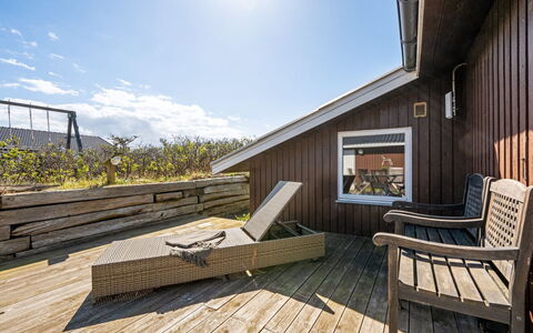Brigit - 200M from the Sea: Hout, Huis, Verblijf, Huis, Dak, Landelijk Gebied, Siding, Blokhut, Garden Gebouwen, Hardwood