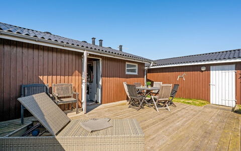 Brigit - 200M from the Sea: Hout, Huis, Verblijf, Huis, Dak, Landelijk Gebied, Siding, Blokhut, Garden Gebouwen, Hardwood