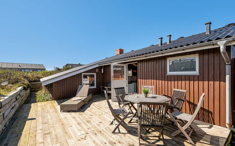 Brigit - 200M from the Sea: Hout, Huis, Verblijf, Huis, Dak, Landelijk Gebied, Siding, Blokhut, Garden Gebouwen, Hardwood