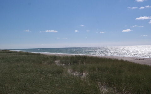 Iines - 200M from the Sea: Lucht, Blauw, Natuurlijke Omgeving, Horizon, Ecoregio, Strand, Zee, Kust, Kust En Oceanic Landvormen