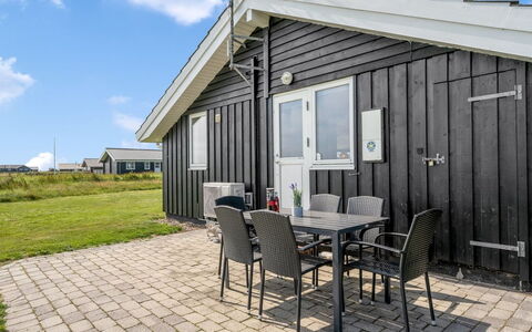 Eemil - 700M from the Sea: Dak, Land Lot, Verblijf, Huis, Landelijk Gebied, Schuur, Siding, Garden Gebouwen, Blokhut, Hut