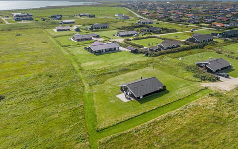 Eemil - 700M from the Sea: Dak, Land Lot, Verblijf, Huis, Landelijk Gebied, Schuur, Siding, Garden Gebouwen, Blokhut, Hut