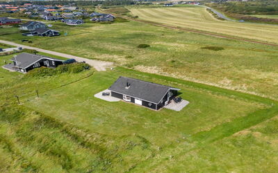 Eemil - 700M from the Sea