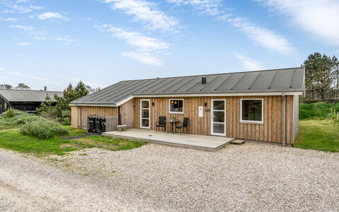 Gyrial - 950M from the Sea: Huis, Dak, Huis, Verblijf, Schuur, Garden Gebouwen, Siding, Werf, Blokhut, Hut