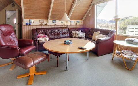 Algonda - 500M from the Sea: Dak, Huis, Huis, Verblijf, Siding, Landgoed, Oprit, Garden Gebouwen, Werf, Schuur