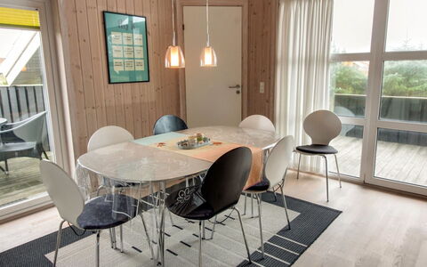Appollina - 400M from the Sea: Struik, Stedelijk Ontwerp, Groundcover, Steen, Appartement, Landgoed, Metselwerk, Balkon, Landscaping