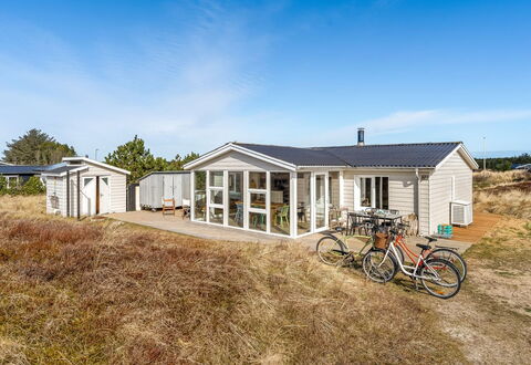 Avelin - 800M from the Sea: Huis