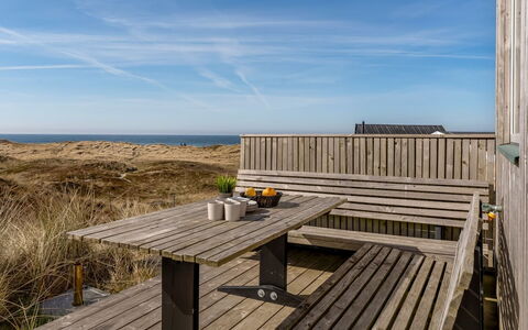 Ginne - 125M from the Sea: Dak, Land Lot, Verblijf, Huis, Landelijk Gebied, Schuur, Siding, Garden Gebouwen, Blokhut, Hut