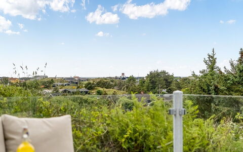 Skamhals - 700M from the Sea: Struik, Stedelijk Ontwerp, Groundcover, Steen, Appartement, Landgoed, Metselwerk, Balkon, Landscaping