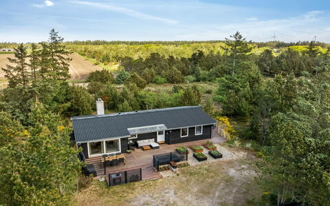 Noralee - 3.5Km from the Sea: Plafond, Flooring, Interieur Ontwerp, Verdieping, Samengesteld Materiaal, Meubilair, Toevlucht, Hotel, Ontwerp, Daylighting