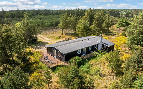 Noralee - 3.5Km from the Sea: Plafond, Flooring, Interieur Ontwerp, Verdieping, Samengesteld Materiaal, Meubilair, Toevlucht, Hotel, Ontwerp, Daylighting