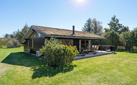 Jelin - 2.5Km from the Sea: Dak, Huis, Huis, Verblijf, Siding, Landgoed, Oprit, Garden Gebouwen, Werf, Schuur