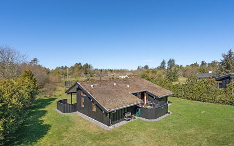 Jelin - 2.5Km from the Sea: Dak, Huis, Huis, Verblijf, Siding, Landgoed, Oprit, Garden Gebouwen, Werf, Schuur