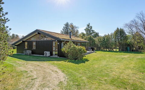 Jelin - 2.5Km from the Sea: Dak, Huis, Huis, Verblijf, Siding, Landgoed, Oprit, Garden Gebouwen, Werf, Schuur