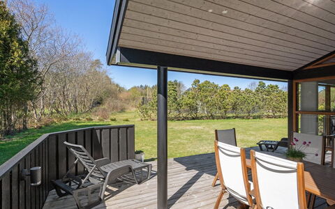 Jelin - 2.5Km from the Sea: Dak, Huis, Huis, Verblijf, Siding, Landgoed, Oprit, Garden Gebouwen, Werf, Schuur
