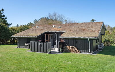 Jelin - 2.5Km from the Sea