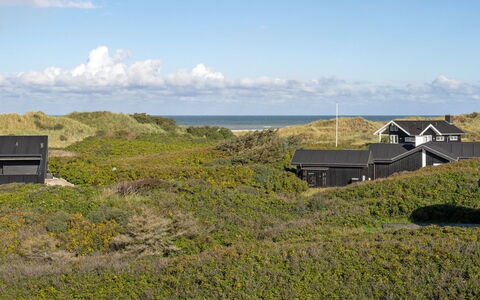 Dana - 290M from the Sea: Hout, Dak, Architectuur, Huis, Huis, Verblijf, Siding, Hardwood, Helling, Landgoed