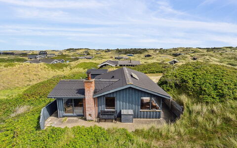 Aghe - 250M from the Sea