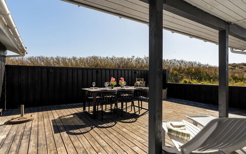 Rutha - 45M from the Sea: Hout, Huis, Verblijf, Huis, Dak, Landelijk Gebied, Siding, Blokhut, Garden Gebouwen, Hardwood