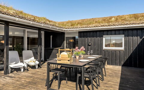 Rutha - 45M from the Sea: Hout, Huis, Verblijf, Huis, Dak, Landelijk Gebied, Siding, Blokhut, Garden Gebouwen, Hardwood
