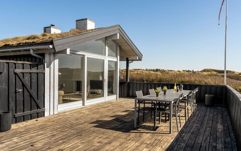 Rutha - 45M from the Sea: Hout, Huis, Verblijf, Huis, Dak, Landelijk Gebied, Siding, Blokhut, Garden Gebouwen, Hardwood