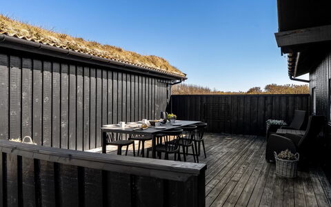 Rutha - 45M from the Sea: Hout, Huis, Verblijf, Huis, Dak, Landelijk Gebied, Siding, Blokhut, Garden Gebouwen, Hardwood