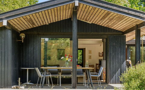 Lasse - 1.5Km from the Sea: Hout, Huis, Verblijf, Huis, Dak, Landelijk Gebied, Siding, Blokhut, Garden Gebouwen, Hardwood