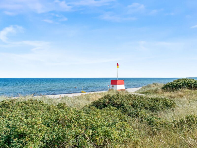 Niela - 800M from the Sea