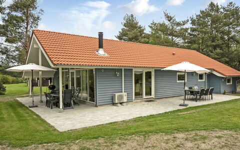 Heraldina - 800M from the Sea: Woongebied, Dak, Voorstad, Oprit, Landgoed, Schoorsteen