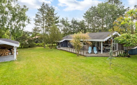 Fatlinda - 1Km from the Sea: Huis, Huis, Dak, Woongebied, Verblijf, Landgoed, Schaduw, Tuin, Gazon, Boerderij
