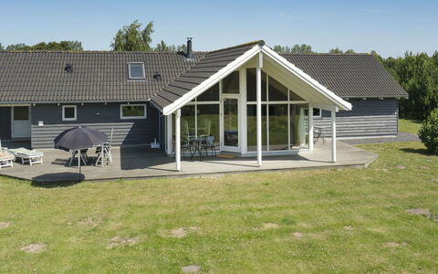 Bolli - 1.1Km from the Sea: Dak, Huis, Deur, Verblijf, Schaduw, Siding, Werf, Landgoed, Backyard