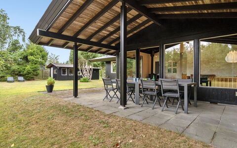Elja - 600M from the Sea: Hout, Huis, Verblijf, Huis, Dak, Landelijk Gebied, Siding, Blokhut, Garden Gebouwen, Hardwood