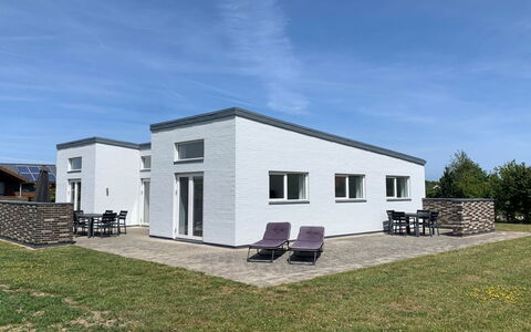 Hvenild - 800M from the Sea: Dak, Huis, Huis, Verblijf, Siding, Landgoed, Oprit, Garden Gebouwen, Werf, Schuur
