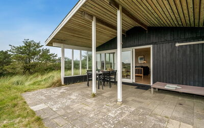 Senta - 200M from the Sea