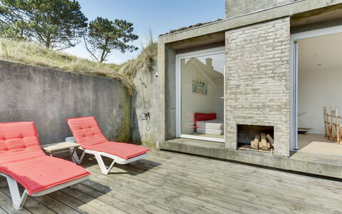Dordi - 300M from the Sea: Zwembad, Buitenmeubels, Meubilair, Toevlucht, Flagstone, Eco Hotel, Schaduw, Stoel, Vrije Tijd, Landgoed