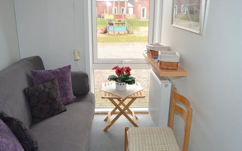 Svava - 2.3Km from the Sea: Meubilair, Interieur Ontwerp, Hout, Flooring, Verdieping, Woonkamer, Kamer, Bankstel, Verlichting, Huis