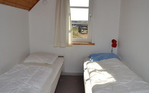 Ester - 2.3Km from the Sea: Muur, Hout, Verdieping, Slaapkamer, Huis, Bed, Bed Frame, Bedding, Laken, Slaapzaal