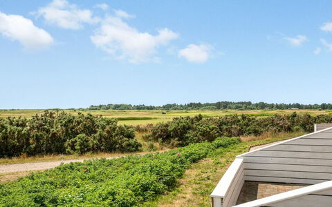 Fotij - 2.3Km from the Sea: Lucht, Blauw, Dag, Groen, Gras, Vegetation, Wolk, Natuurlijk Landschap, Grasland