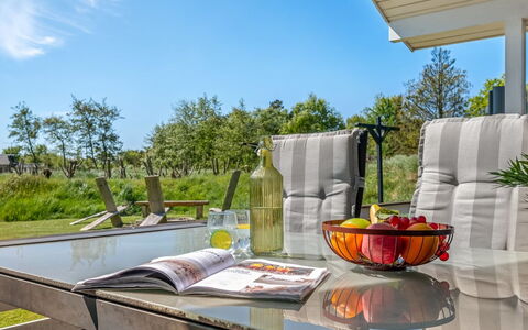 Domna - 800M from the Sea: Huis, Verblijf, Veranda, Siding, Boerderij, Outdoor Structuur