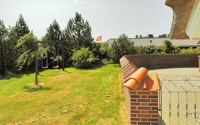Carolin - 400M from the Sea