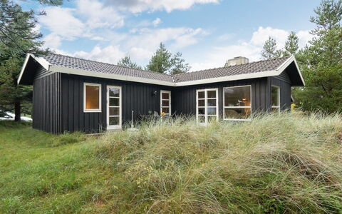 Magrete - 900M from the Sea: Gras, Huis, Dak, Huis, Verblijf, Struik, Land Lot, Landelijk Gebied, Boerderij, Groundcover